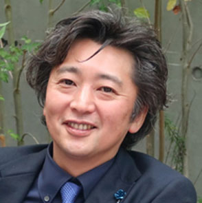 代表取締役社長　花輪 敦智